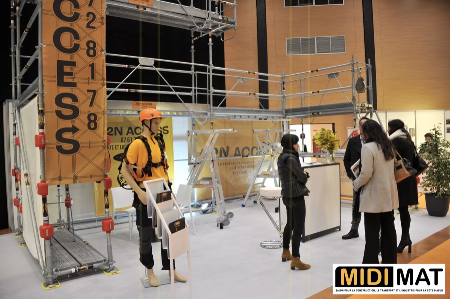 Échafaudage sur un stand de MIDI MAT