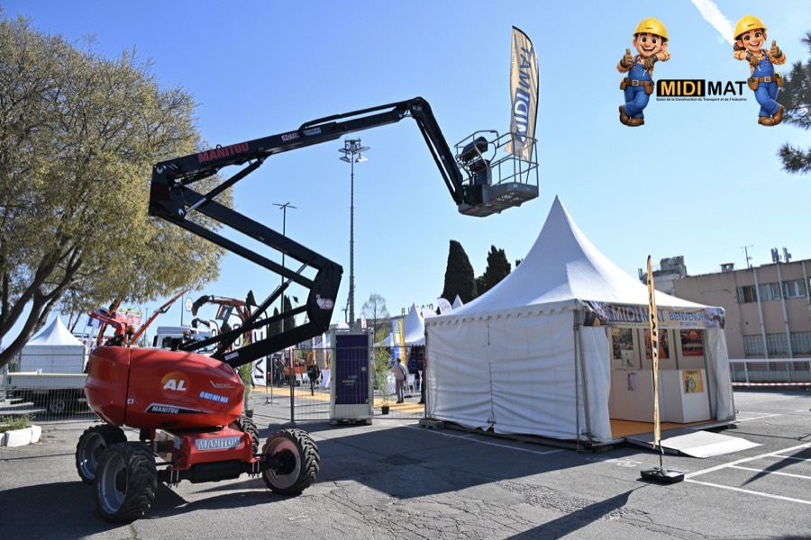 Nacelle articulée déployée à MIDI MAT